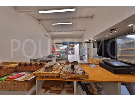 location locaux professionnels 2 pièces 68.9 m² à frejus (83600)  740 €