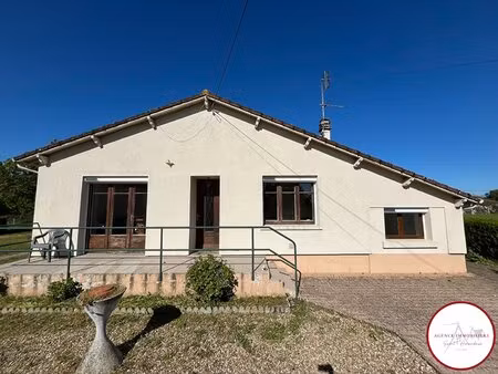 maison de plainpied 86m² avec garage et jardin - charenton du cher