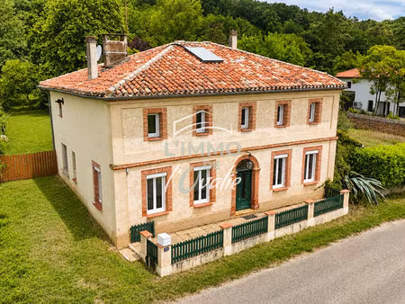 maison 222m² - 5 chambres - terrain de 4000m²