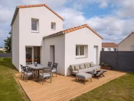 vente maison à la roche-sur-yon (85000) : à vendre / 88m² la roche-sur-yon