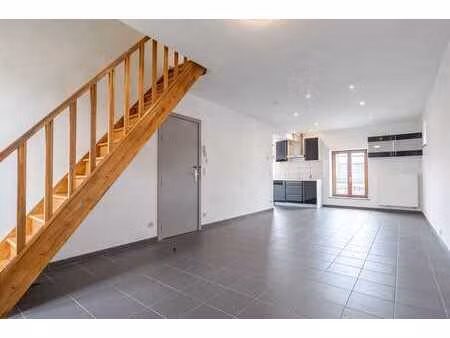 beau duplex 2ch à huy!