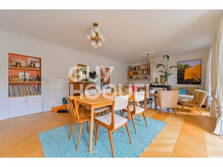 issy-les-moulineaux ? bel appartement familial avec jardin privatif de 45m2.