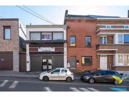 ensemble immobilier : maison-commerce