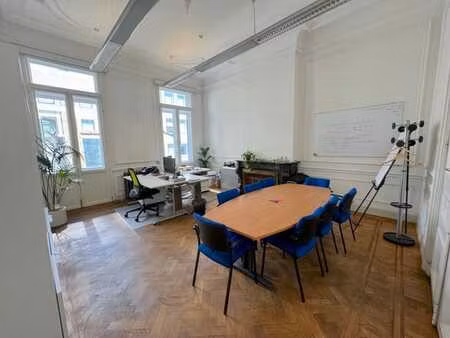 bureau de 35 m2 dans la maison des énergies renouvelables