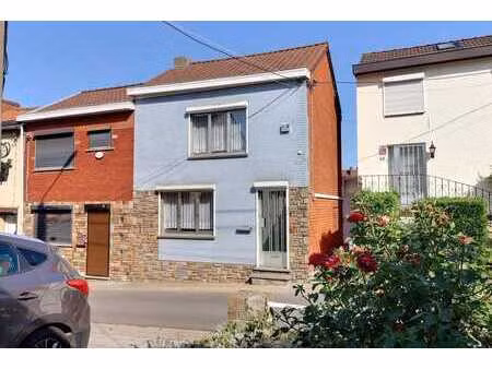maison 3 façades à vendre à chatelineau