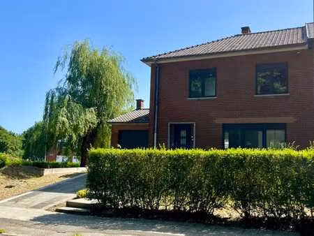 maison 3 ch. à farciennes avec jardin et terrasse (46)
