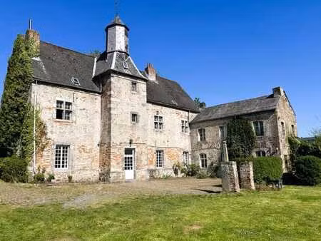 splendide demeure du 17ème sise sur un terrain de 28 35 ares
