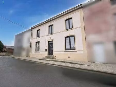 maison unifamiliale 4 chambres + grand jardin et garage