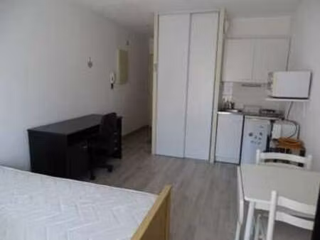 location appartement t1 meublé à clermont-ferrand (63000) : à louer t1 meublé / 23m² clerm