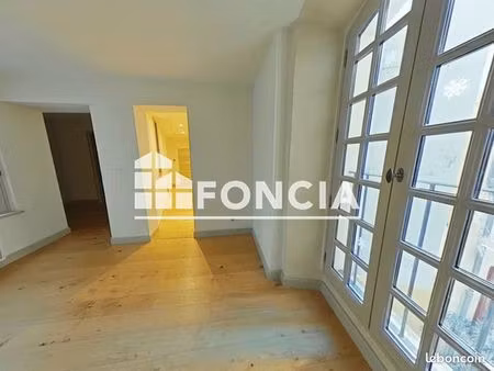 studio 1 pièce 35 m²