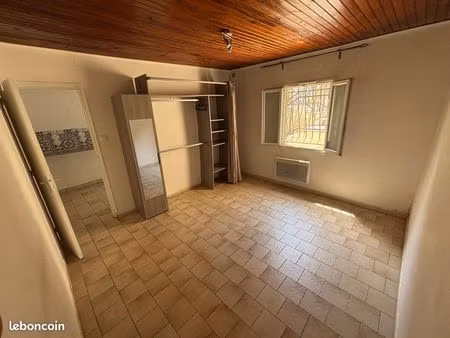 à louer – t2 non meublé de 35 m² – marseille 13015