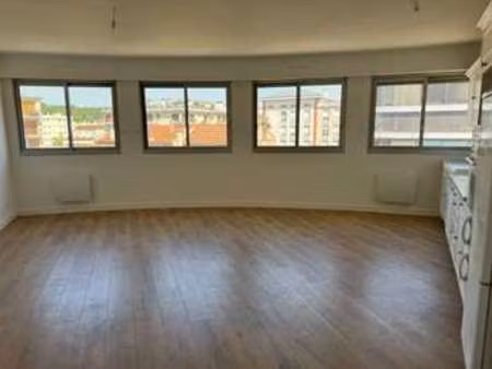 location appartement 3 pièces au vésinet (78110) : à louer 3 pièces / 64m² le vésinet