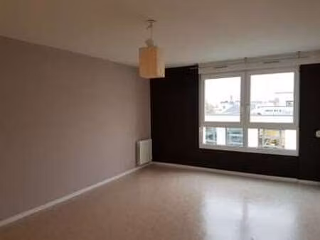 location appartement 2 pièces à reims (51100) : à louer 2 pièces / 50m² reims