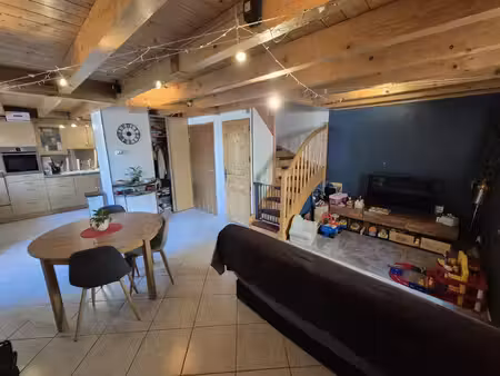 charmant duplex avec balcon vieux montmélian