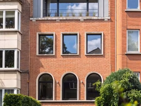 maison à vendre avec terrasse et jardin   uccle (vbe41857)
