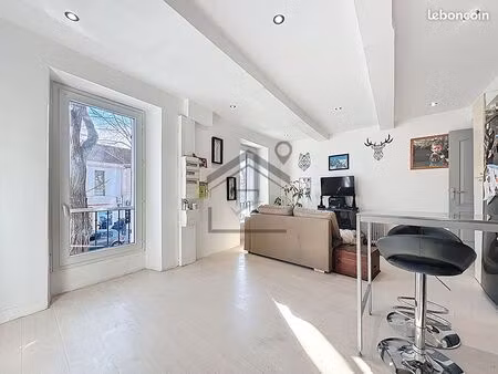 appartement 3 pièces 65 m²