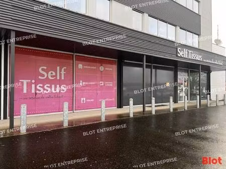 local commercial à louer