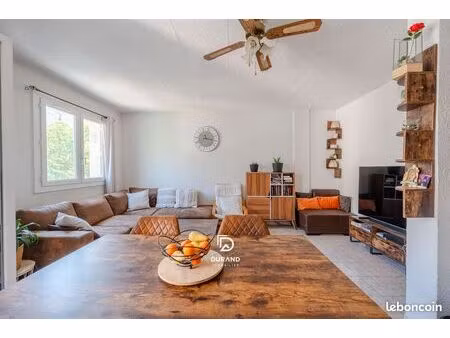 appartement 3 pièces 69 m²