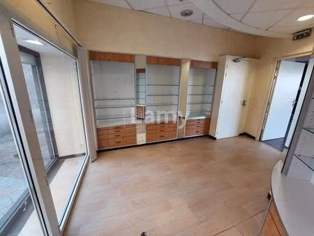 local commercial à louer