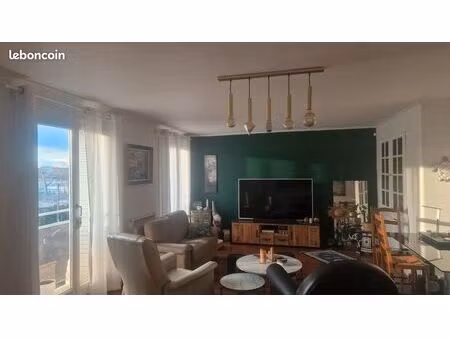 appartement t3 de type 4 marseille 9 eme