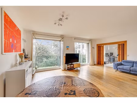 appartement de luxe à vendre dans le quartier saint james-général koenig