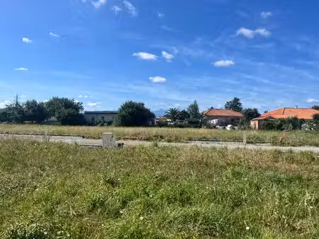 terrain constructible neuf à vendre