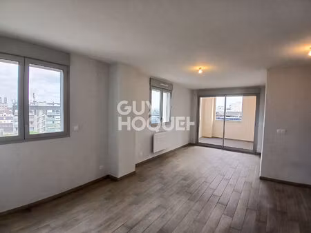 location : appartement 3 pièces (66 m²) à orleans