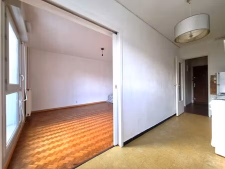 appartement t1 avec cellier
