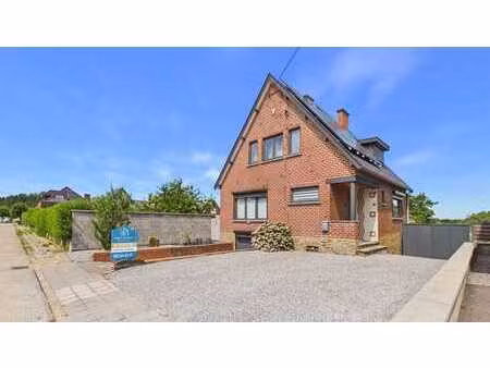 charmante villa avec piscine