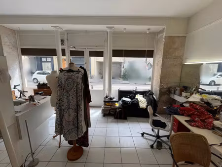 location commerce 27 m² à paris 15 (75015)