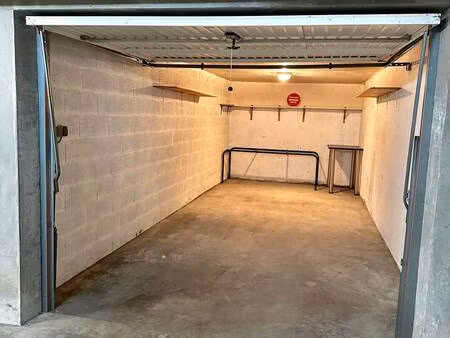 parking à louer
