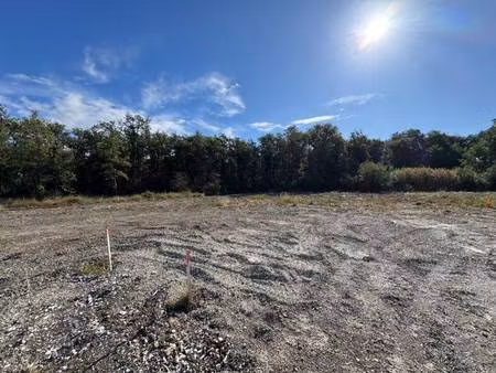 terrain constructible viabilisé à vendre