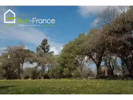 terrain constructible viabilisé à vendre