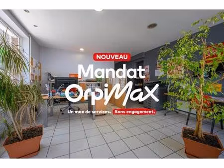 exclusivité orpi : investissement locatif – local commercial de 150 m² à forte visibilité 