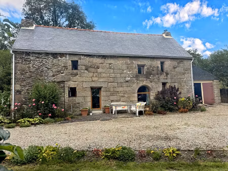maison à vendre à kergrist-moëlou (22110) - côtes-d'armor