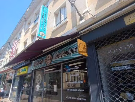 local commercial à louer