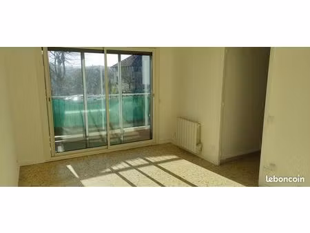 studio 1 pièce 26 m²