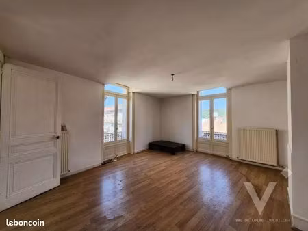 appartement 4 pièces 104 m²