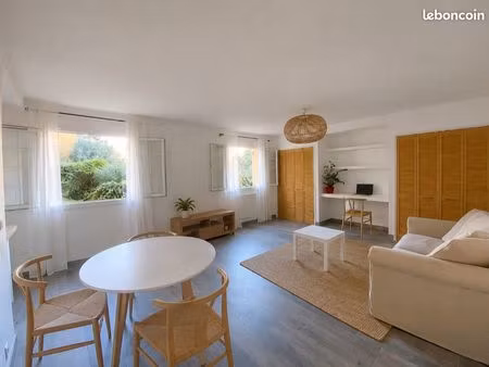 grand t1 bis 40 m² refait à neuf + garage fermé