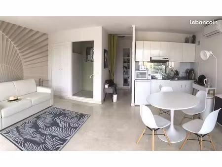 location meublée studio 30m2 cannes - la croix des gardes
