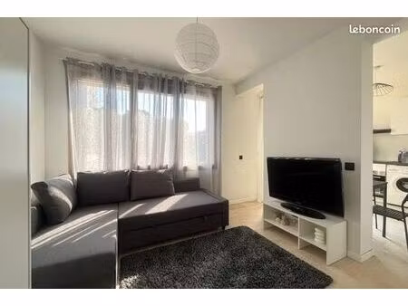 studio 1 pièce 23 m²