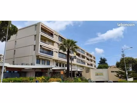 bureau 160 m²