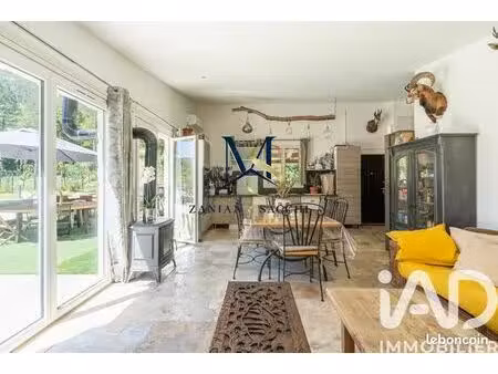 propriété 6 pièces 168 m²