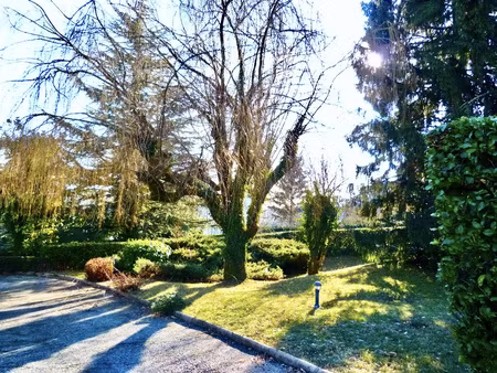 terrain 537 m2