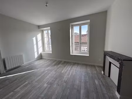 location appartement 4 pièces 61 m² à clermont-ferrand (63000)