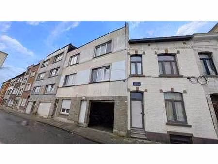 immeuble de rapport 3 unites + garage + entrepot et caves
