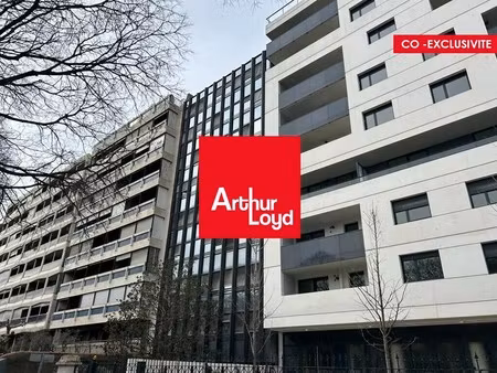 location bureaux 84 m² à 591 m²
