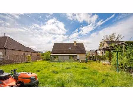 charmante villa rénovée avec jardin 20a