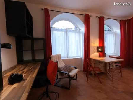 studio meublé clermont ferrand delille