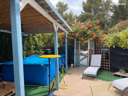 appartement meuble charmant avec piscine et jardin privatif cloture a louer de septembre a